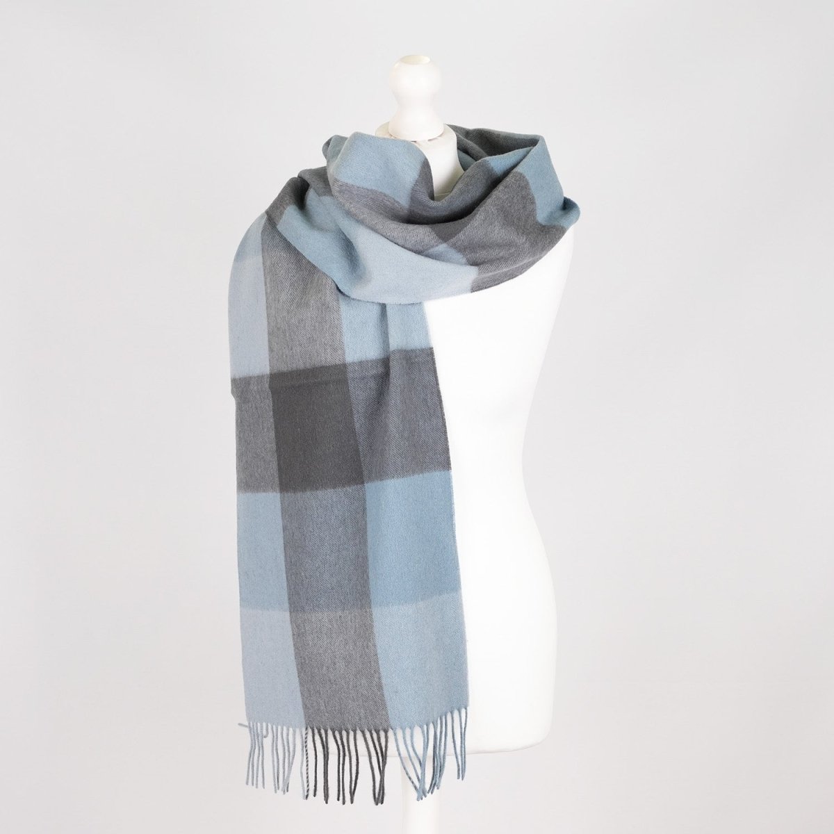 100% Lambswool Wide Scarf Soft Unisex Winter Wrap Heritage of Scotland - 3 SQUARE BLUE - Heritage Of Scotland -