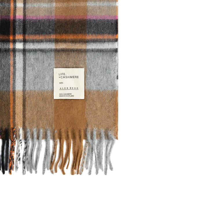 Balmoral 100% Cashmere Woven Scarf Exploded Bruce Grey - Heritage Of Scotland - EXPLODED BRUCE GREY