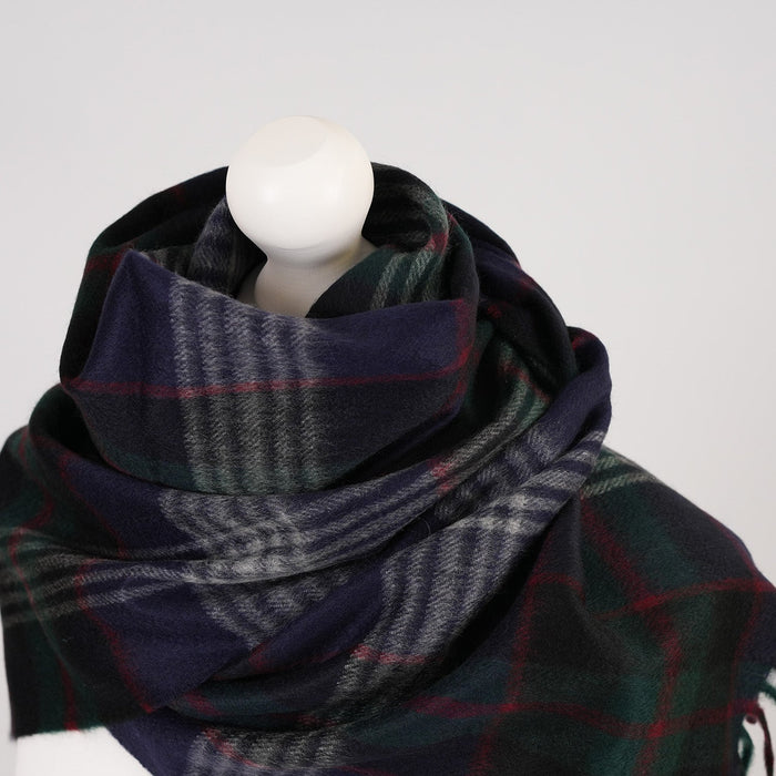 Balmoral 100% Cashmere Woven Scarf Tartans and Checks - Made in Scotland - Heritage Of Scotland - FINE CHECK NAVY