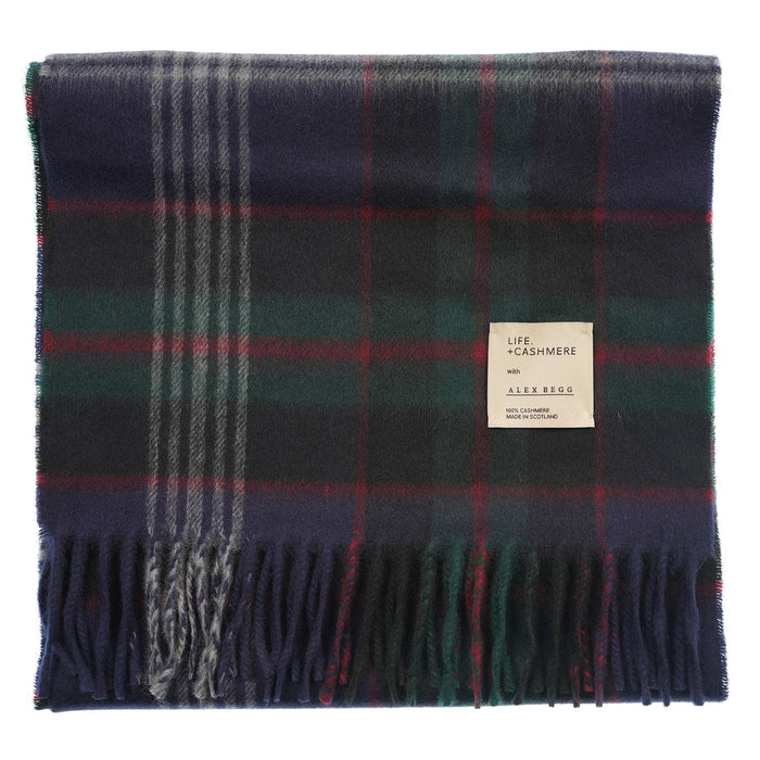 Balmoral 100% Cashmere Woven Scarf Tartans and Checks - Made in Scotland - Heritage Of Scotland - FINE CHECK NAVY