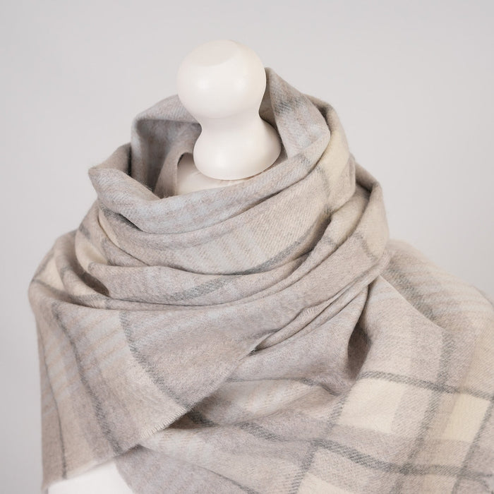 Balmoral 100% Cashmere Woven Scarf Tartans and Checks - Made in Scotland - Heritage Of Scotland - MORAY CHECK BLUE