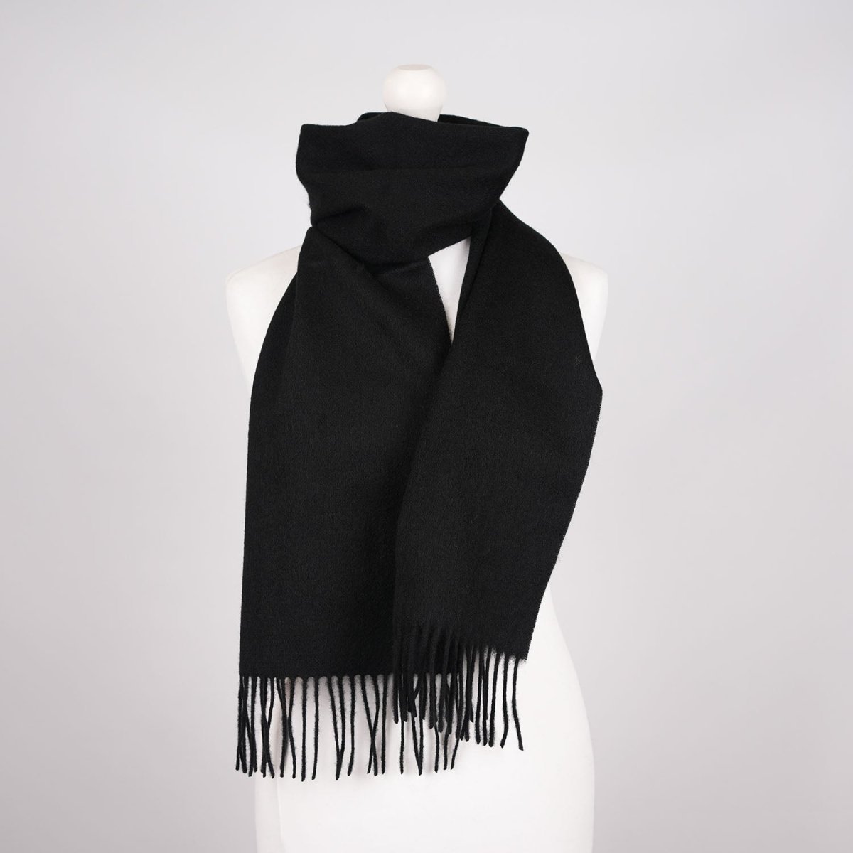 Edinburgh 100% Lambswool Scarf – Premium Soft Wool Wrap - Black - Heritage Of Scotland -