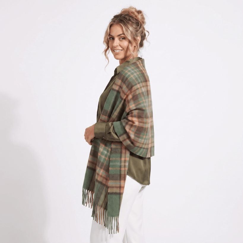 Edinburgh Lambswool Tartan Stole - Soft Luxury Check Wrap with Fringe - Royal Stewart Vintage Green - Heritage Of Scotland -