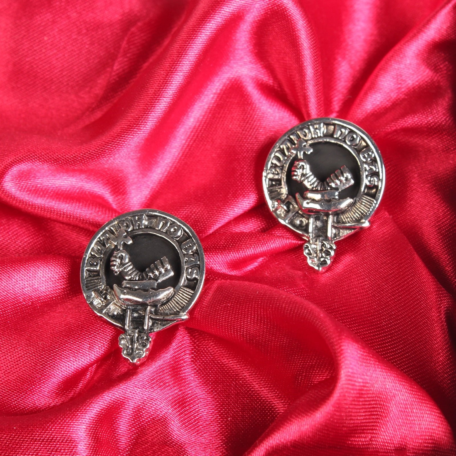 MacDougall Clan Badge, Kilt Pin, Lapel Pin, Cufflinks, Keyring/Key Fob & Gift Set — Fine Pewter by Art Pewter — Made in Scotland (Shiny Finish) - Heritage Of Scotland - Cufflinks