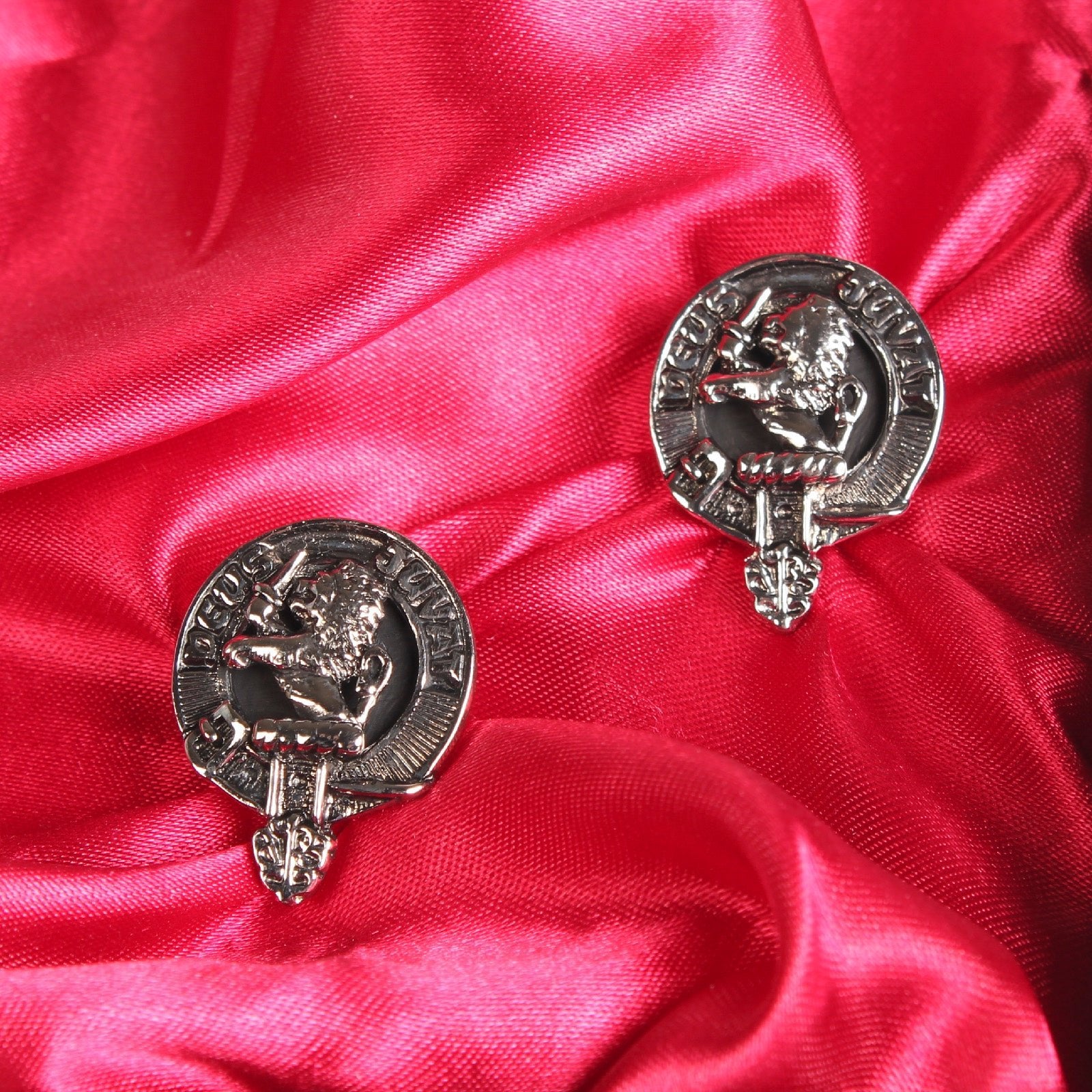 MacDuff Clan Badge, Kilt Pin, Lapel Pin, Cufflinks, Keyring/Key Fob & Gift Set — Fine Pewter by Art Pewter — Made in Scotland (Shiny Finish) - Heritage Of Scotland - Cufflinks