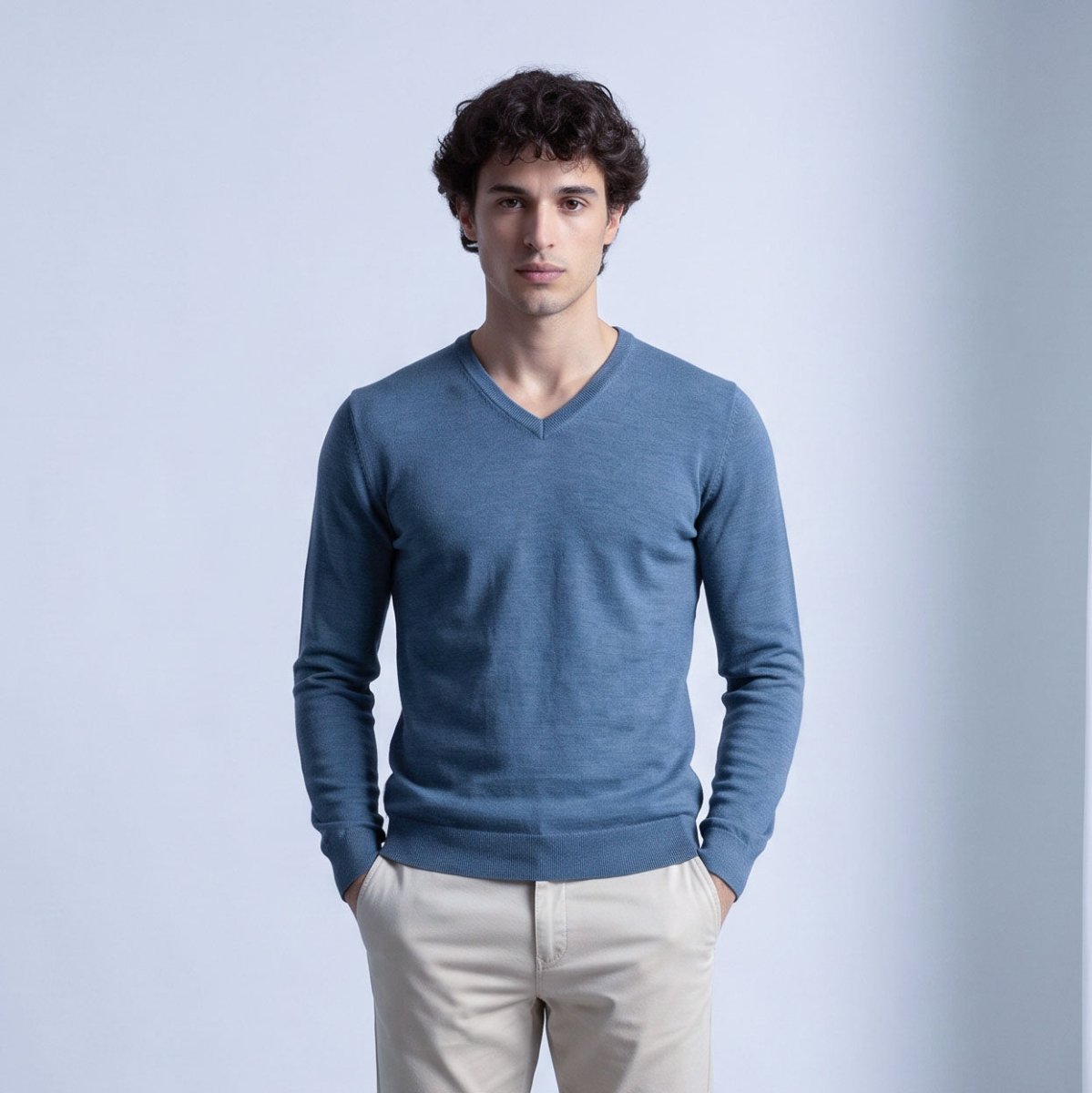 Men's Dunedin Cashmere 100% Cashmere V Neck Jumper - Denim - Heritage Of Scotland - XS