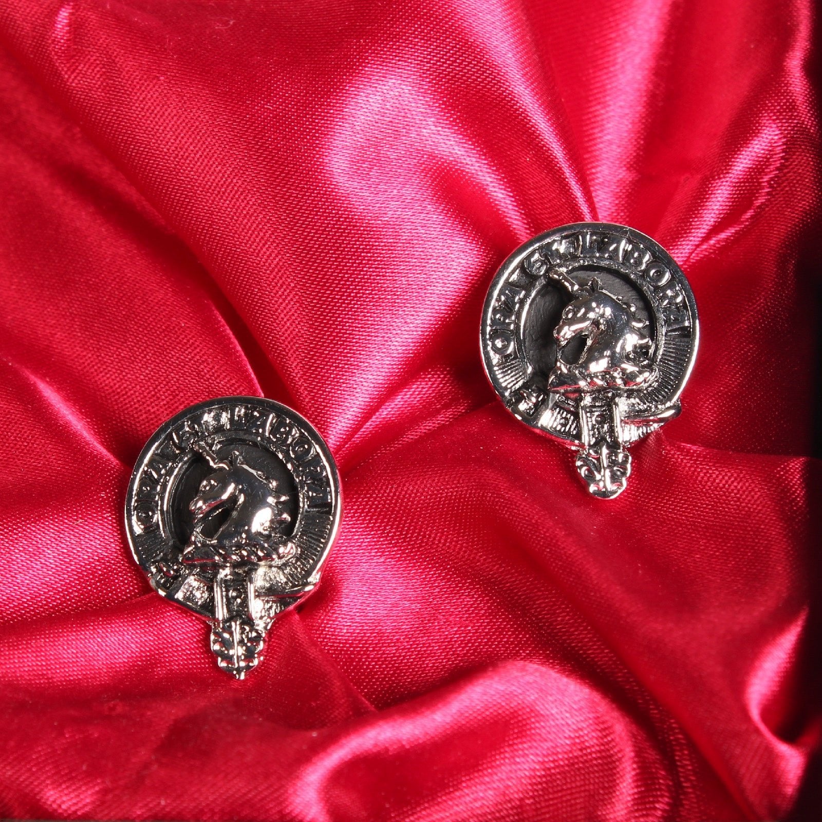 Ramsay Clan Badge, Kilt Pin, Lapel Pin, Cufflinks, Keyring/Key Fob & Gift Set — Fine Pewter by Art Pewter — Made in Scotland (Shiny Finish) - Heritage Of Scotland - Cufflinks