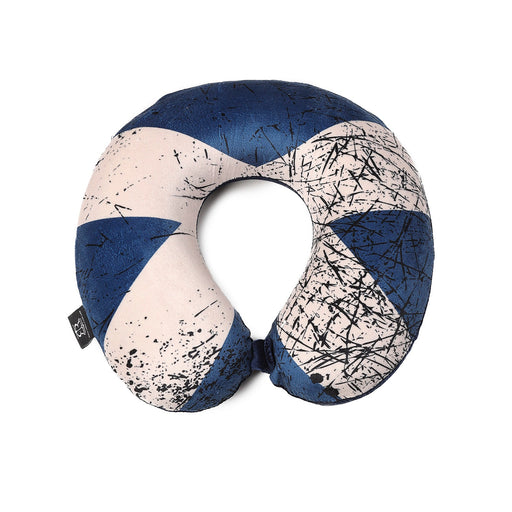 Chuck Neck Pillow Distressed Saltire - Heritage Of Scotland - BLUE/WHITE