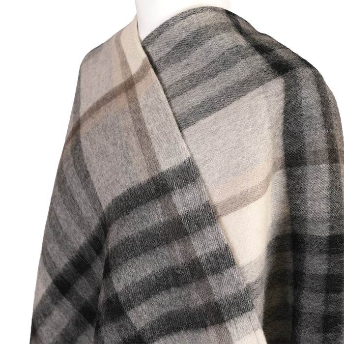 Mini Me Children’s Cape Edinburgh Lambswool - Chequer Tartan Grey/Taupe