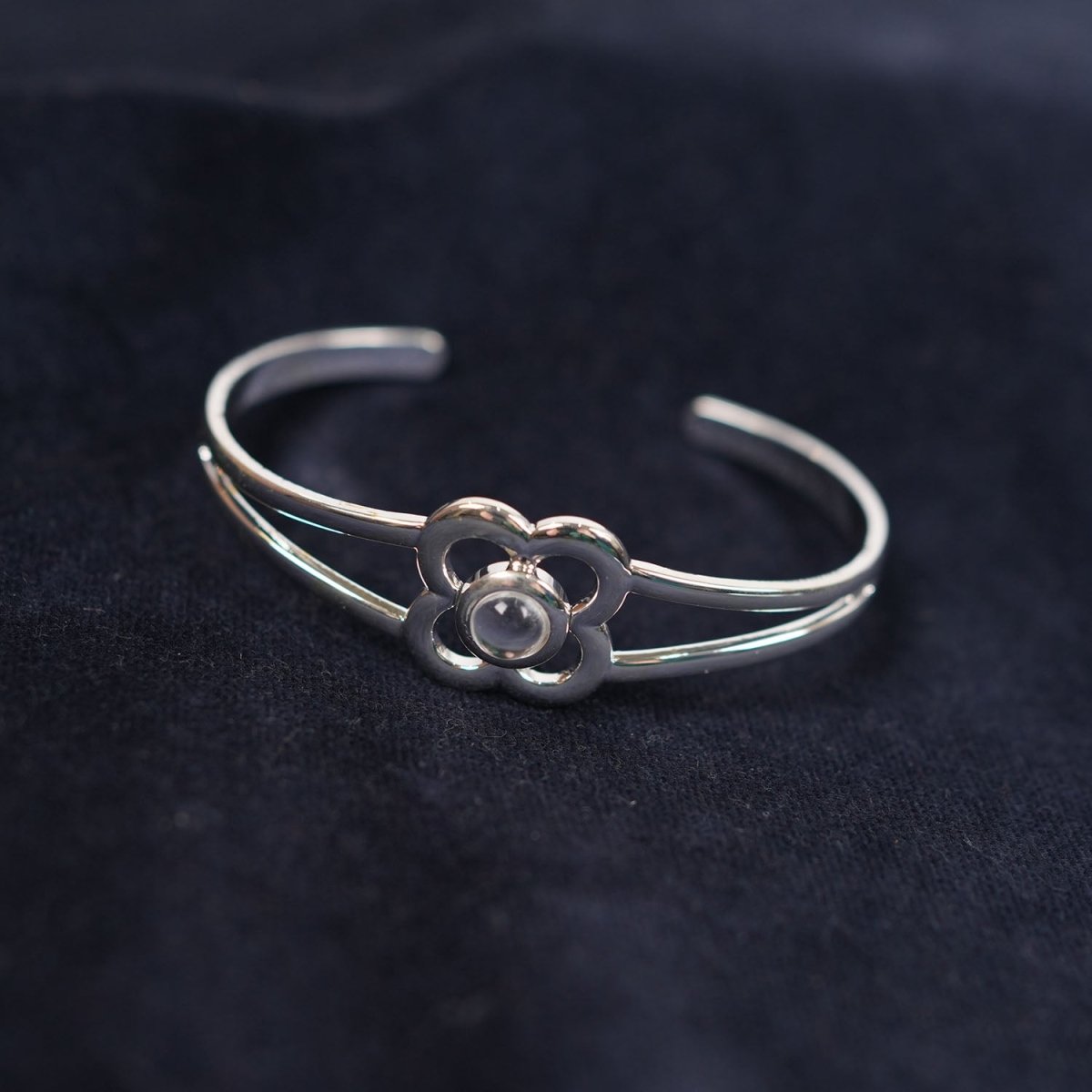 Art Pewter Birthstone Bangle - Silver Plated Pewter - Made in Scotland - April (Crystal) - Heritage Of Scotland -