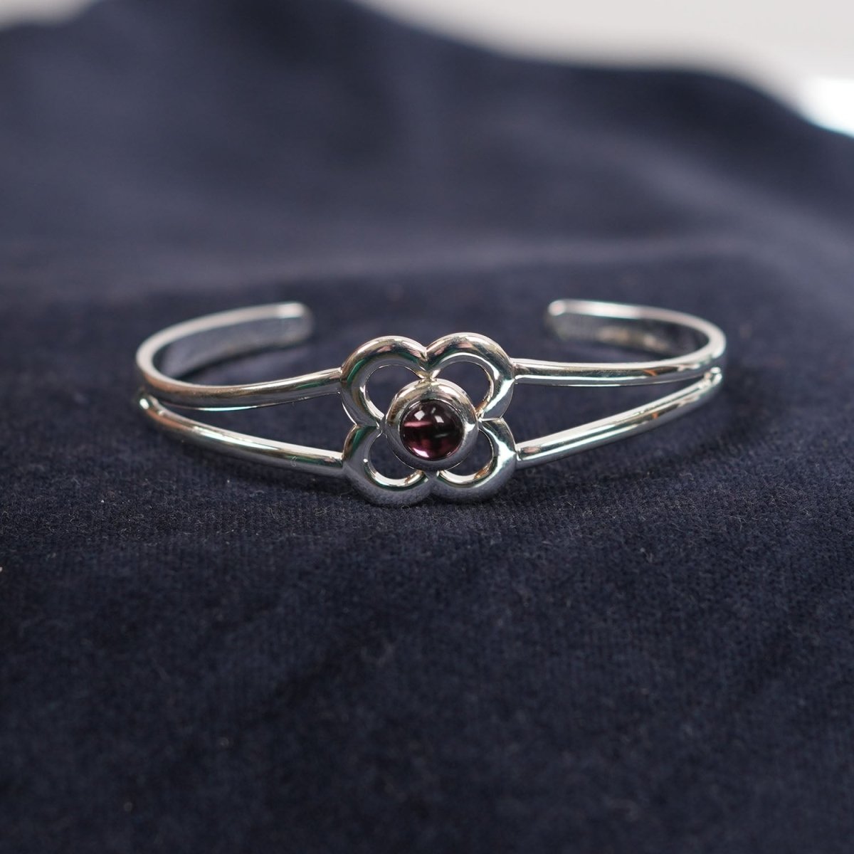 Art Pewter Birthstone Bangle - Silver Plated Pewter - Made in Scotland - February (Amethyst) - Heritage Of Scotland -