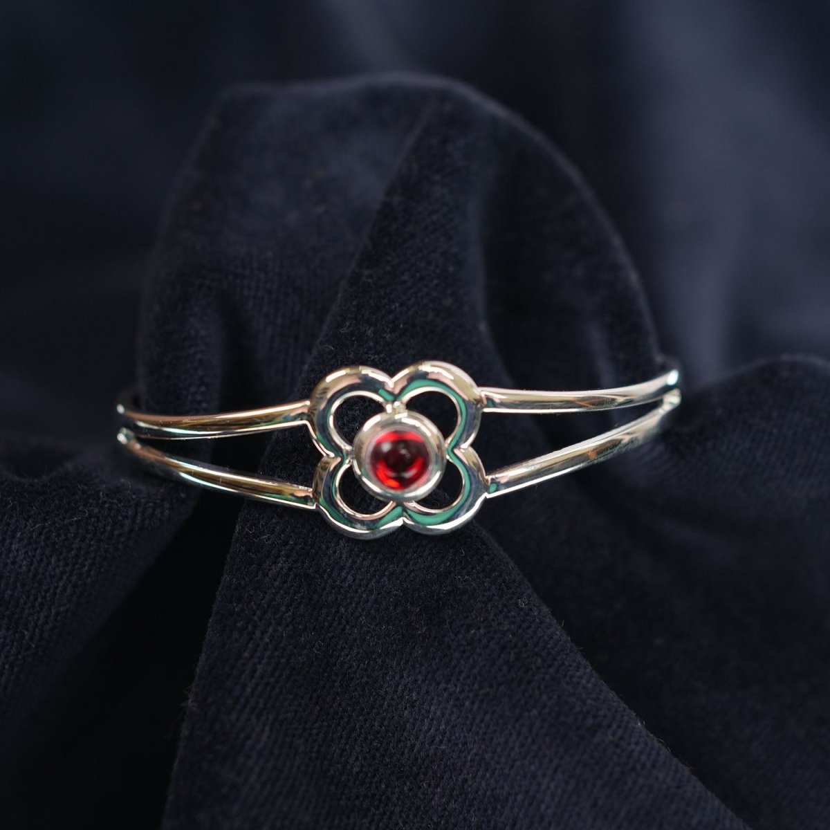Art Pewter Birthstone Bangle - Silver Plated Pewter - Made in Scotland - July (Ruby) - Heritage Of Scotland -