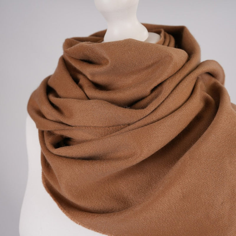 Balmoral 100% Cashmere Woven Scarf - PLAIN CAMEL - Heritage Of Scotland -