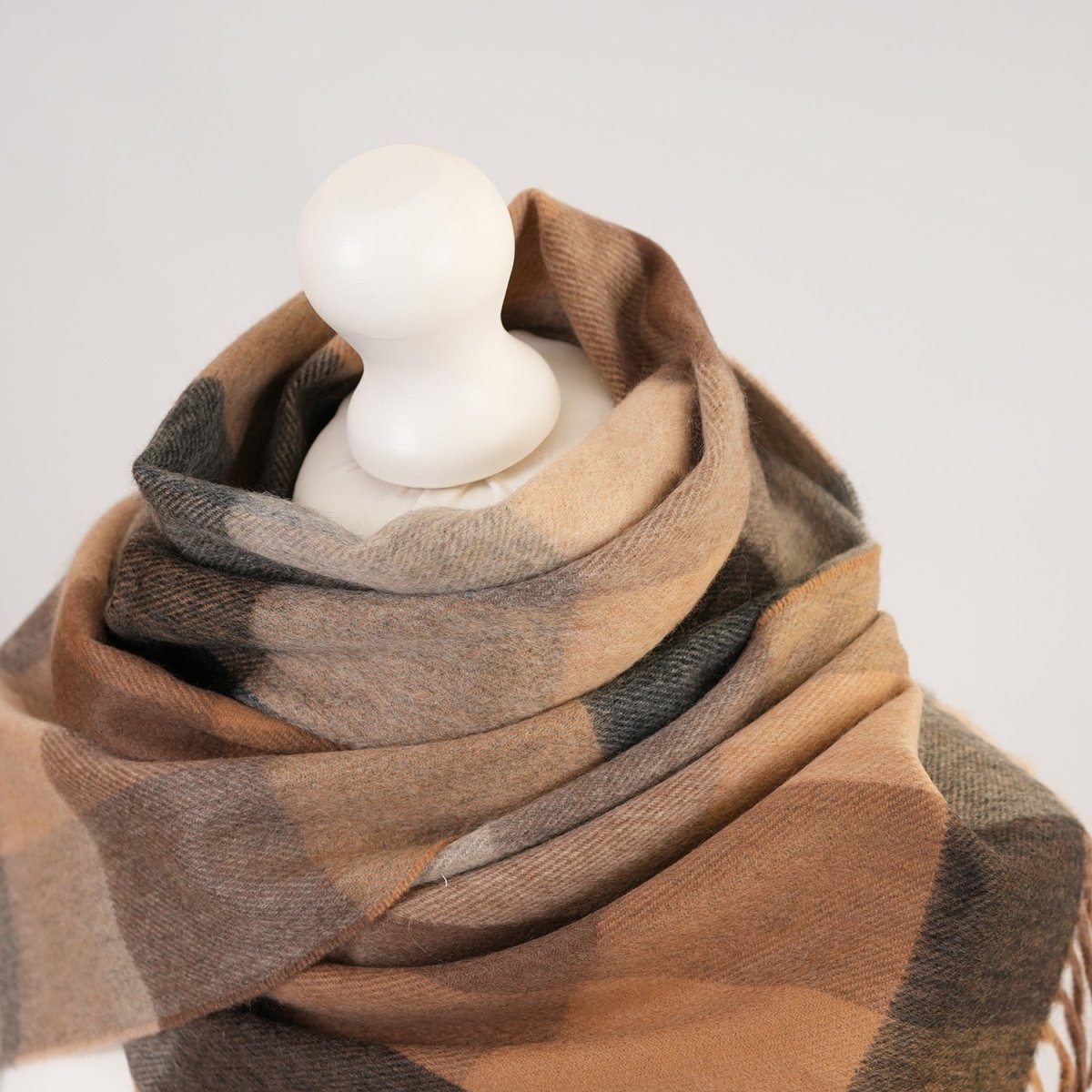 Balmoral 100% Cashmere Woven Scarf Tartan and Checks - Made in Scotland - BLOCK CHECK NATURAL - Heritage Of Scotland -
