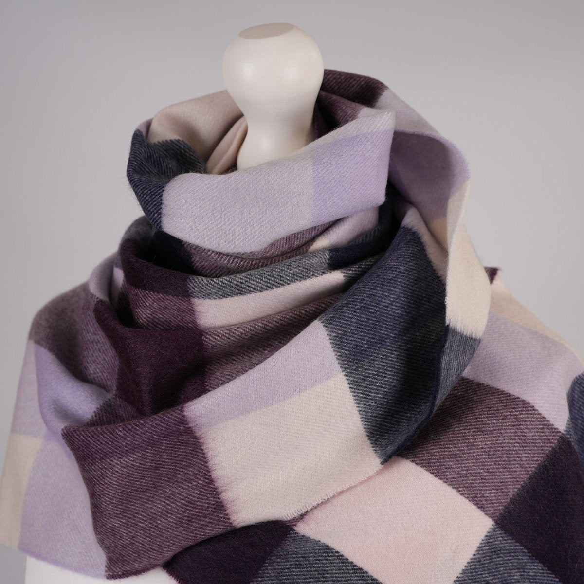 Balmoral 100% Cashmere Woven Scarf Tartan and Checks - Made in Scotland - BLOCK CHECK PINK - Heritage Of Scotland -