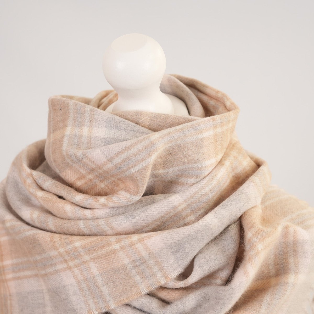 Balmoral 100% Cashmere Woven Scarf Tartan and Checks - Made in Scotland - MACKELLAR PINK - Heritage Of Scotland -