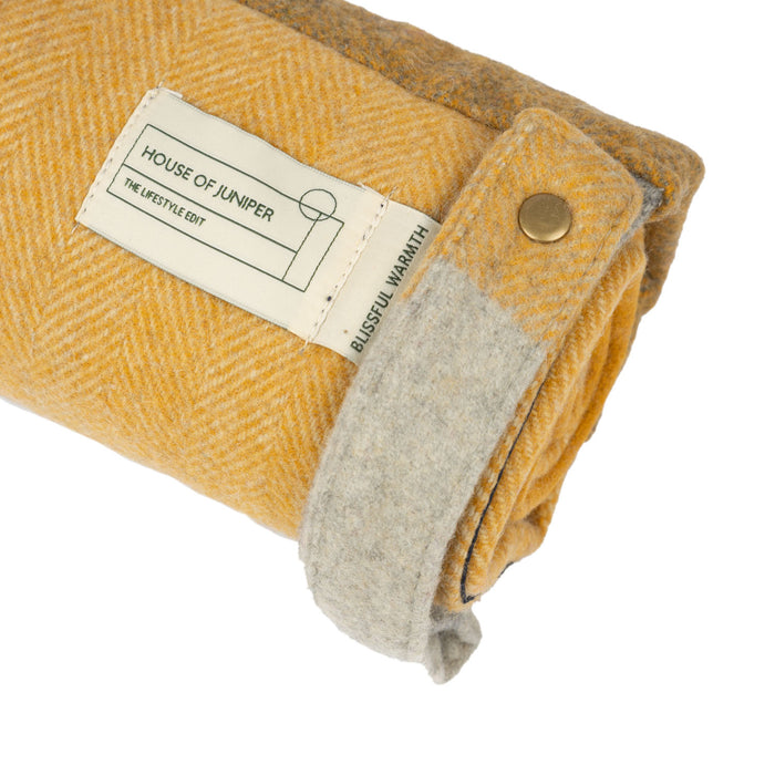 Block Check Foldaway Blanket Ochre/Natural - Heritage Of Scotland - OCHRE/NATURAL