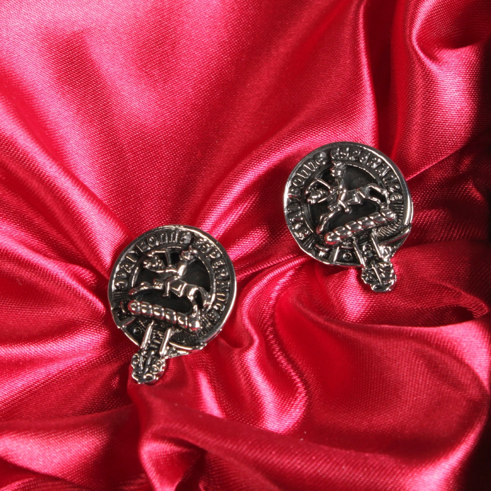 Craig Clan Badge, Kilt Pin, Lapel Pin, Cufflinks, Keyring/Key Fob & Gift Set — Fine Pewter by Art Pewter — Made in Scotland (Shiny Finish) - Heritage Of Scotland - Cufflinks