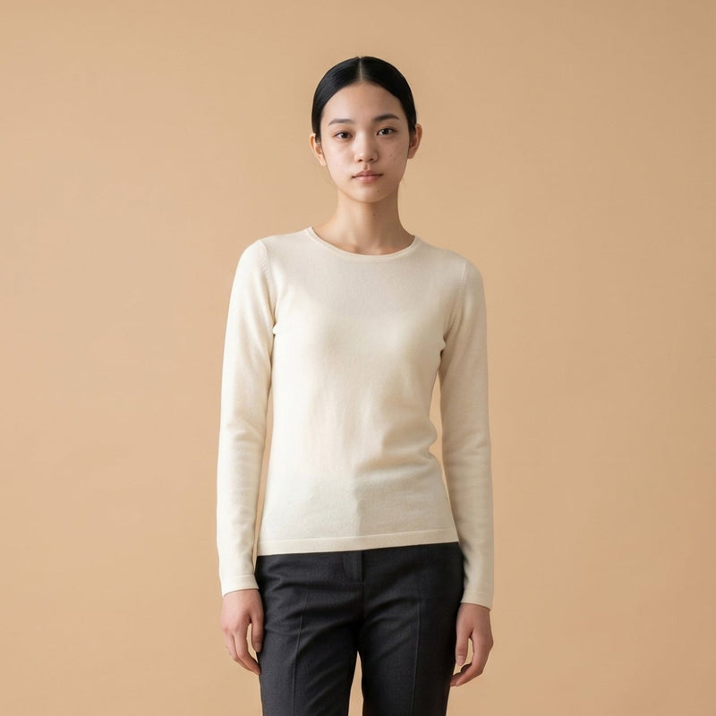 Dunedin Cashmere Women's 100% Cashmere C - Neck Jumper – Cloud White - Heritage Of Scotland - S