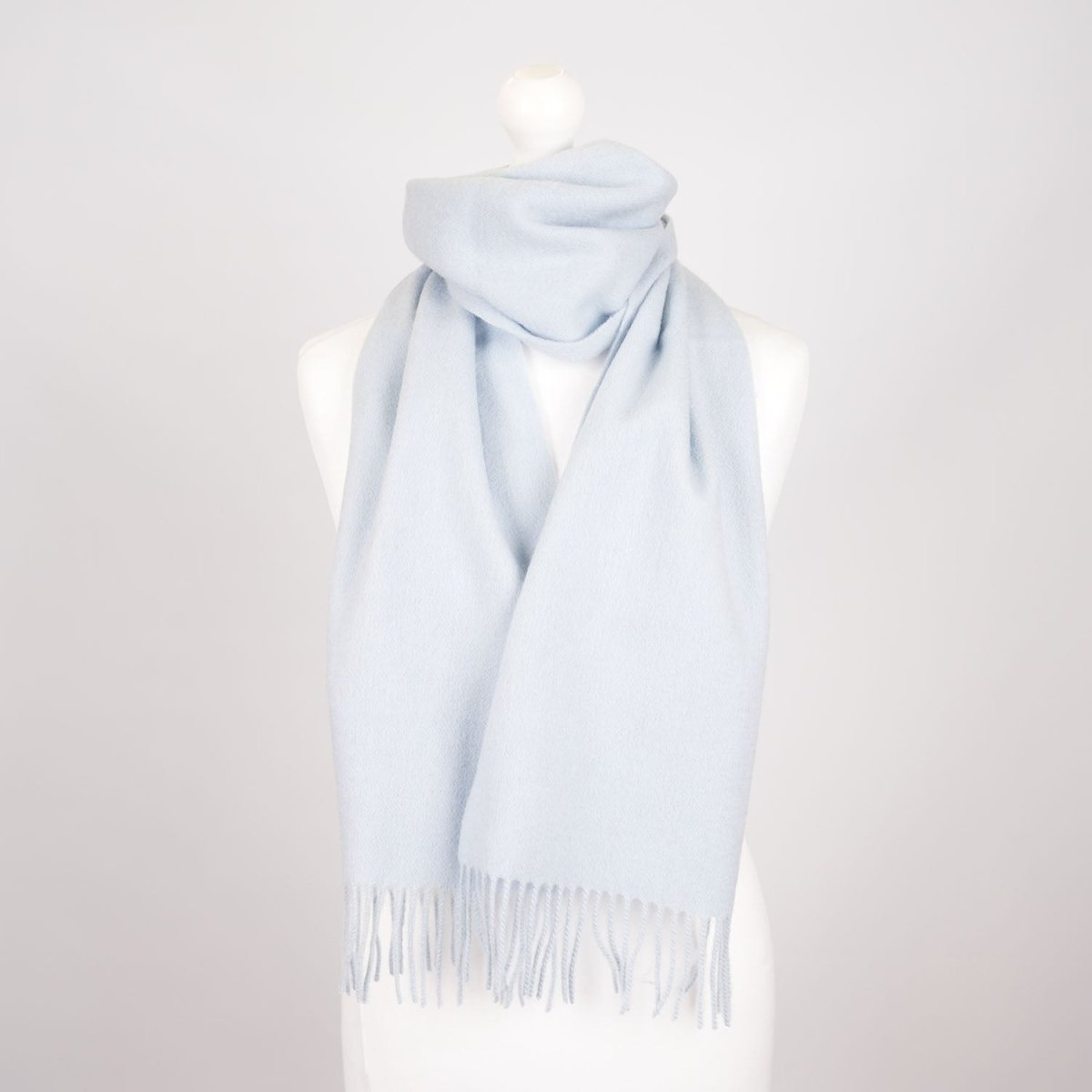 Edinburgh 100% Lambswool Scarf – Premium Soft Wool Wrap - Baby Blue - Heritage Of Scotland -