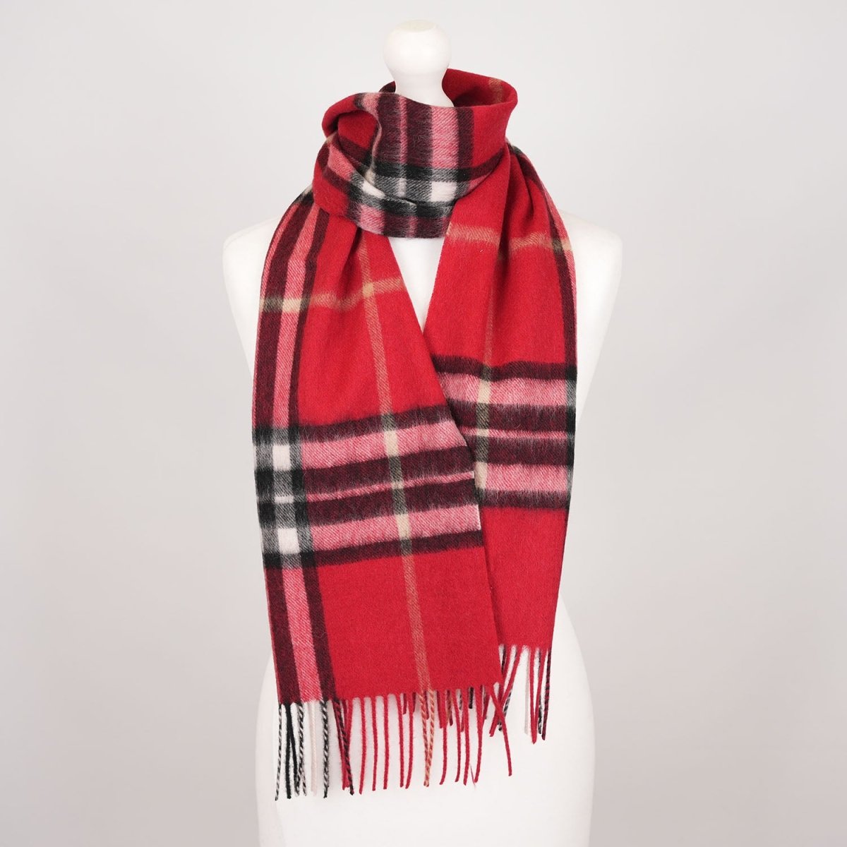 Edinburgh 100% Lambswool Scarf – Premium Soft Wool Wrap - Enlarged Off Centred Scotty Thom Red - Heritage Of Scotland -