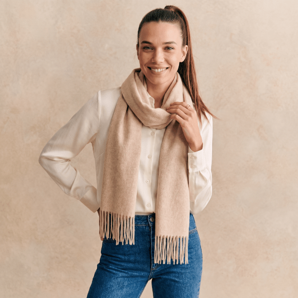 Edinburgh 100% Lambswool Wide Scarf - Premium Soft Wool Wrap - Edinburgh 100% Lambswool Wide Scarf – Premium Soft Wool Wrap - Plain Vicuna - Heritage Of Scotland -