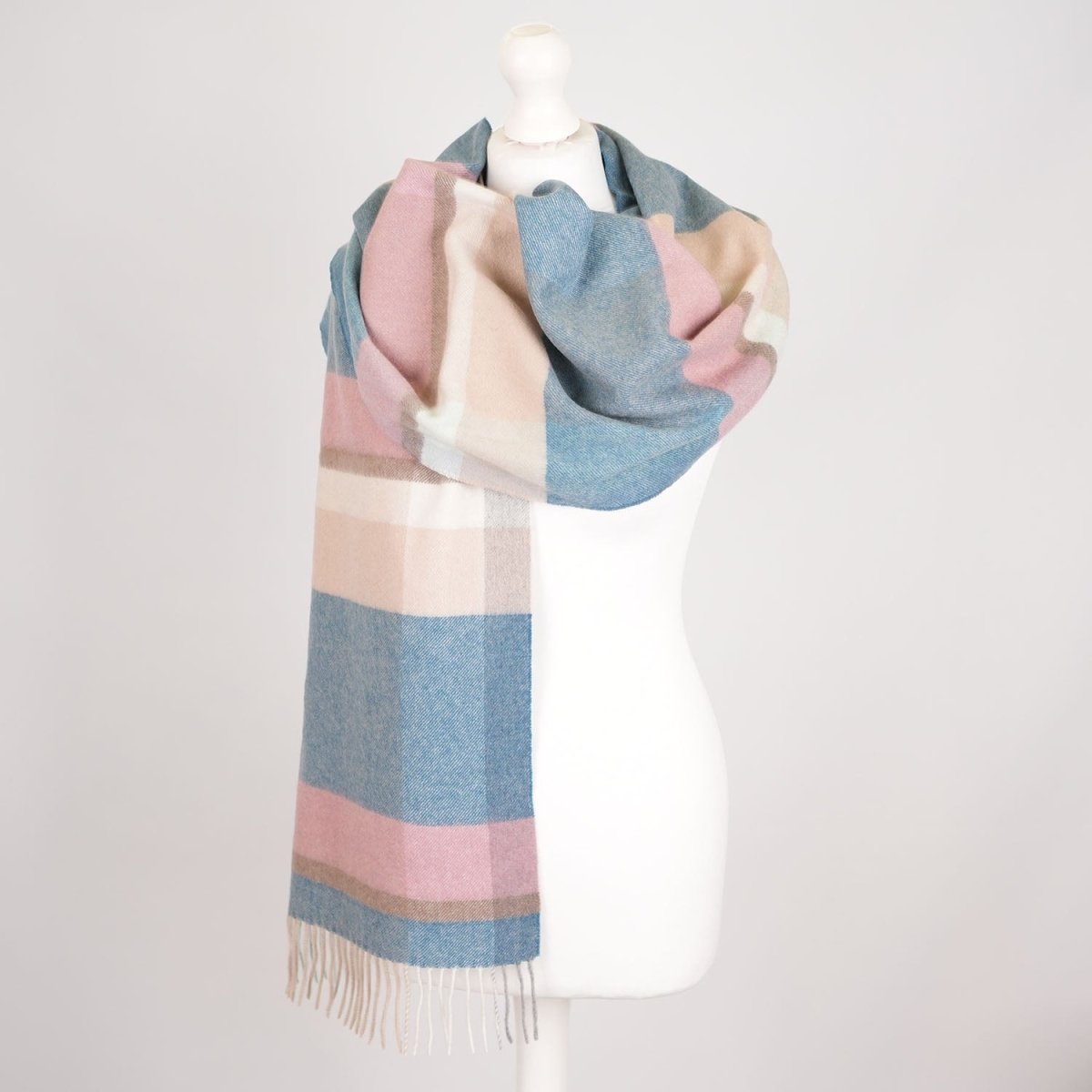Edinburgh 100% Pure Cashmere Wide Scarf – Luxury Oversized Wrap - Middleton Aqua - Heritage Of Scotland -