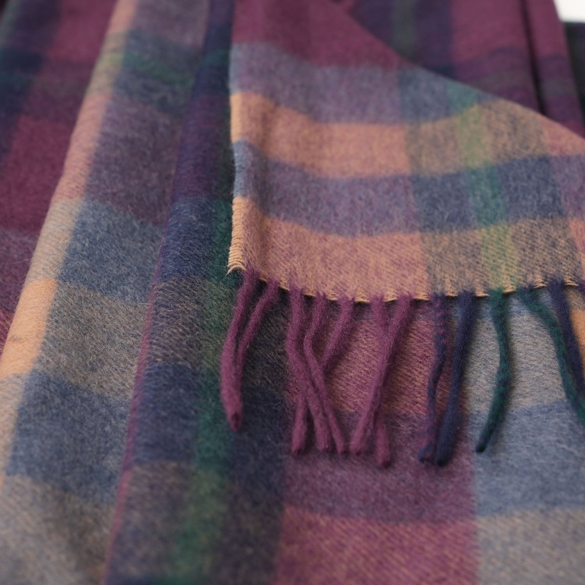 Edinburgh 100% Pure Cashmere Wide Scarf – Luxury Oversized Wrap - Scots Check – Eminence/Camel - Heritage Of Scotland -