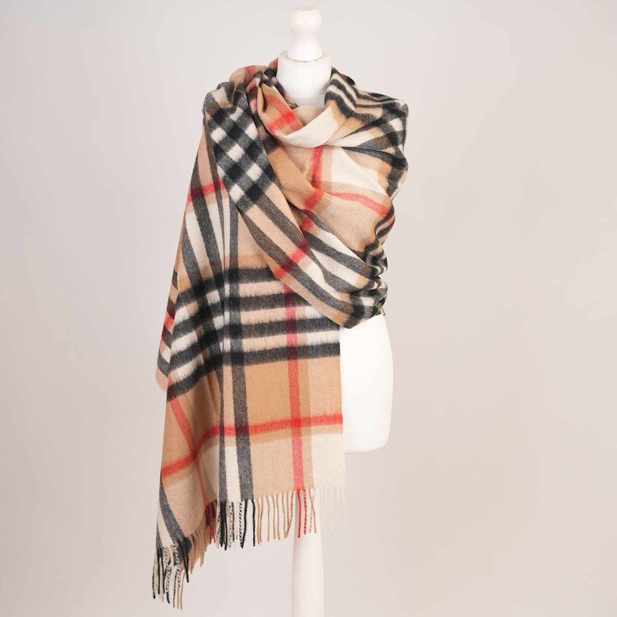 Edinburgh Lambswool Tartan Stole - Soft Luxury Check Wrap with Fringe - Chequer Camel & Grey - Heritage Of Scotland -