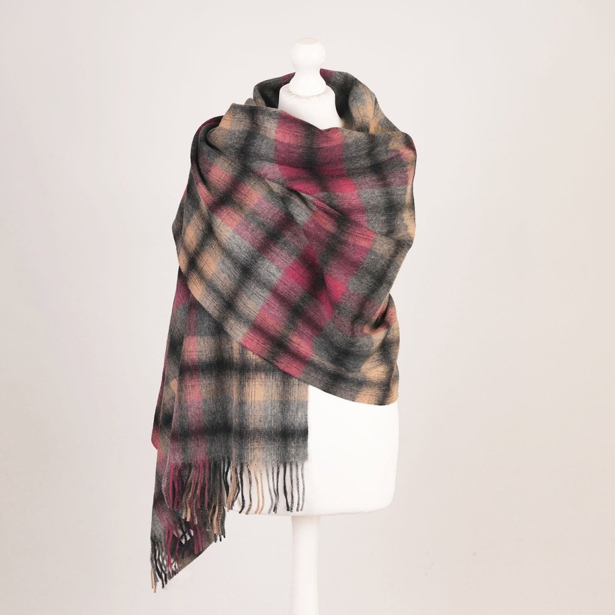 Edinburgh Lambswool Tartan Stole - Soft Luxury Check Wrap with Fringe - Dress Black - Heritage Of Scotland -