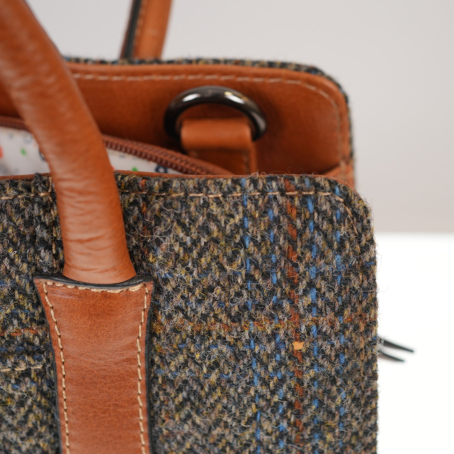 Harris Tweed Handbag – Classic Wool Tote with Leather Trim