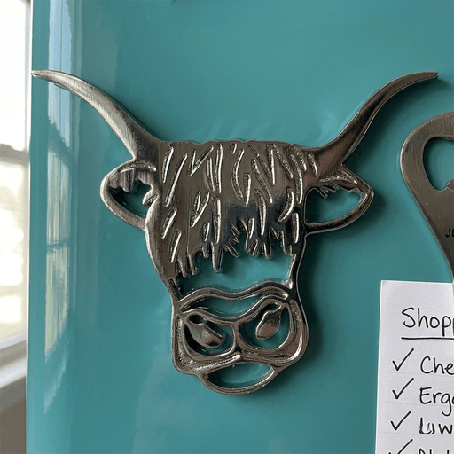 Highland Cow Metal Pin Badge – Scottish Cow Brooch Souvenir Gift - Heritage Of Scotland - 