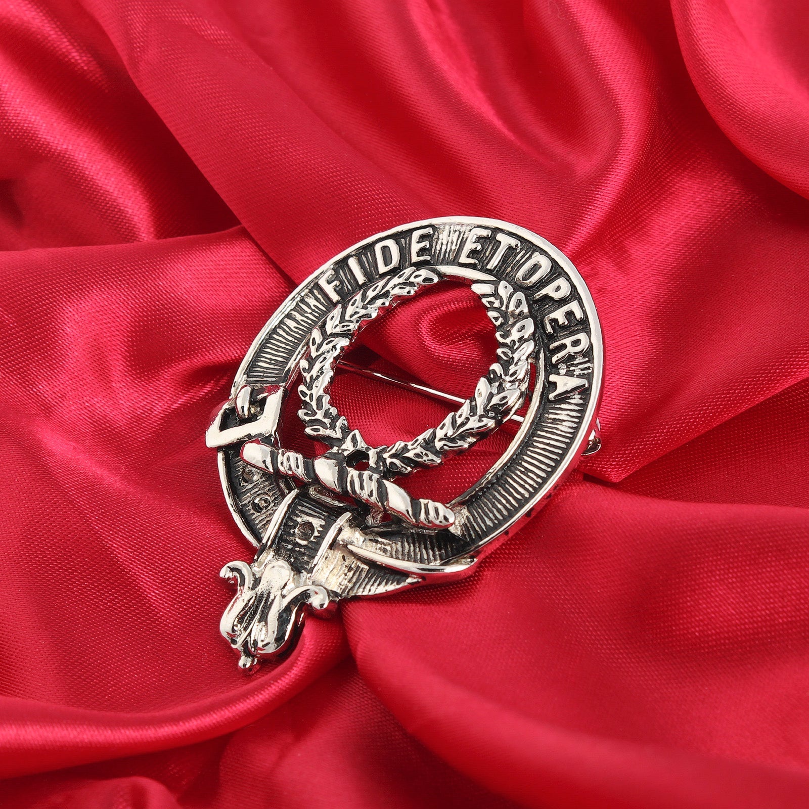 MacArthur Clan Badge, Kilt Pin, Lapel Pin, Cufflinks, Keyring/Key Fob & Gift Set — Fine Pewter by Art Pewter — Made in Scotland (Shiny Finish) - Heritage Of Scotland - Badge