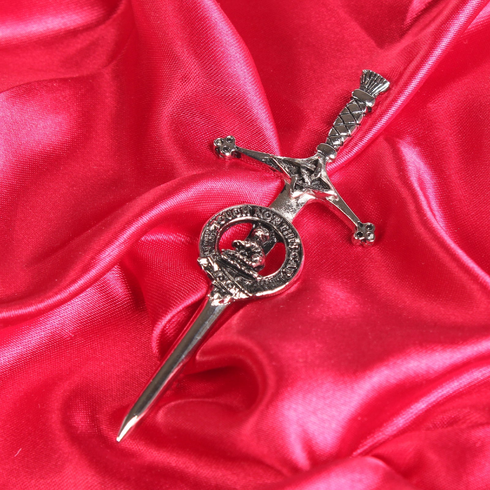 MacGillivray Clan Badge, Kilt Pin, Lapel Pin, Cufflinks, Keyring/Key Fob & Gift Set — Fine Pewter by Art Pewter — Made in Scotland (Shiny Finish) - Heritage Of Scotland - Kilt Pin