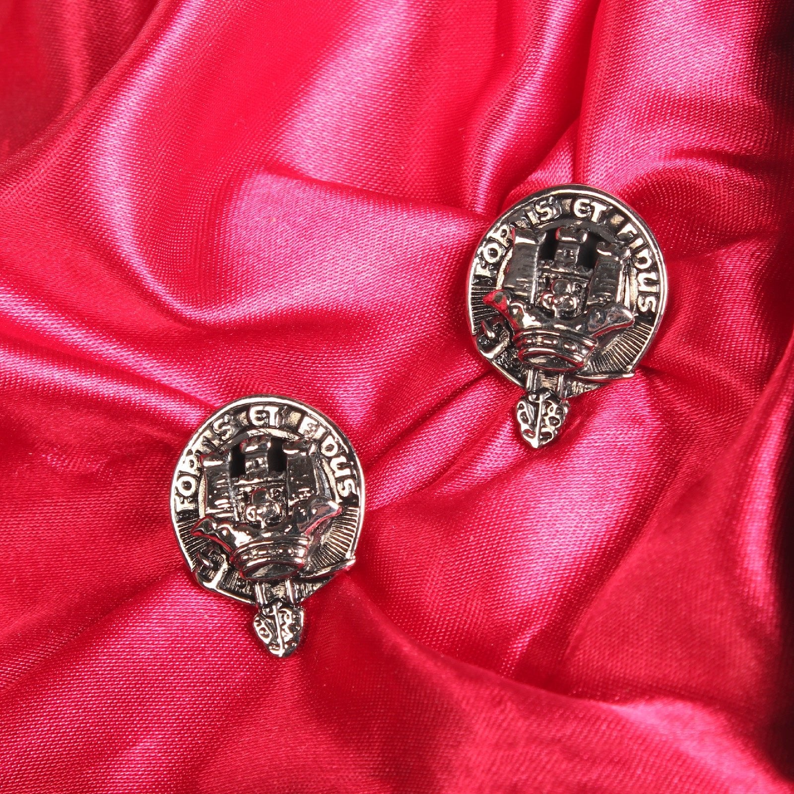 MacLachlan Clan Badge, Kilt Pin, Lapel Pin, Cufflinks, Keyring/Key Fob & Gift Set — Fine Pewter by Art Pewter — Made in Scotland (Shiny Finish) - Heritage Of Scotland - Cufflinks