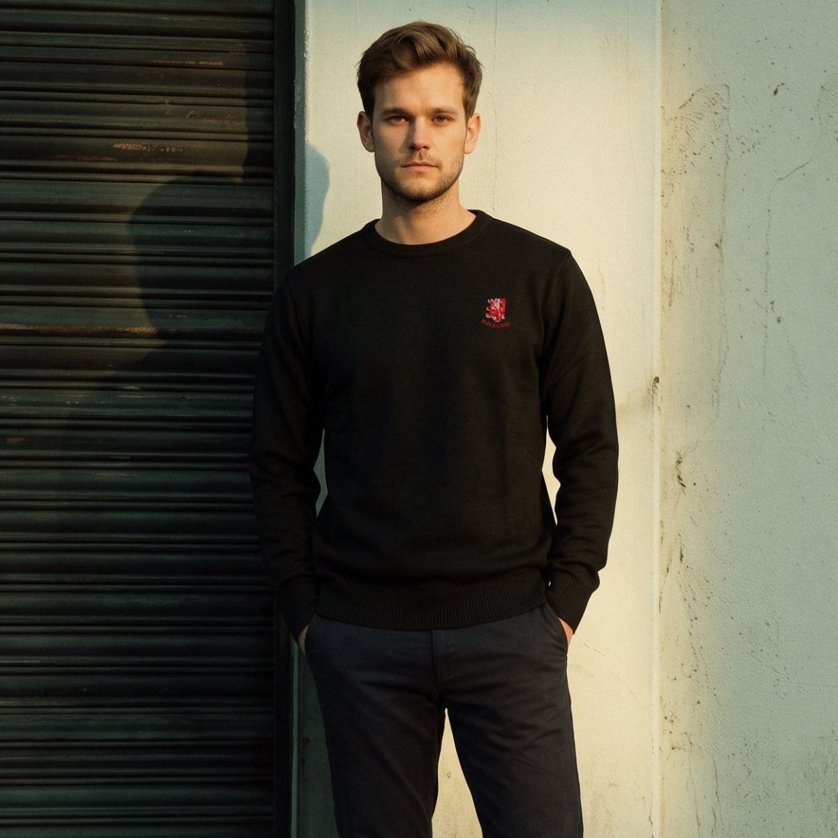 Men's Ballantrae Lion Jumper - Black - Heritage Of Scotland - S