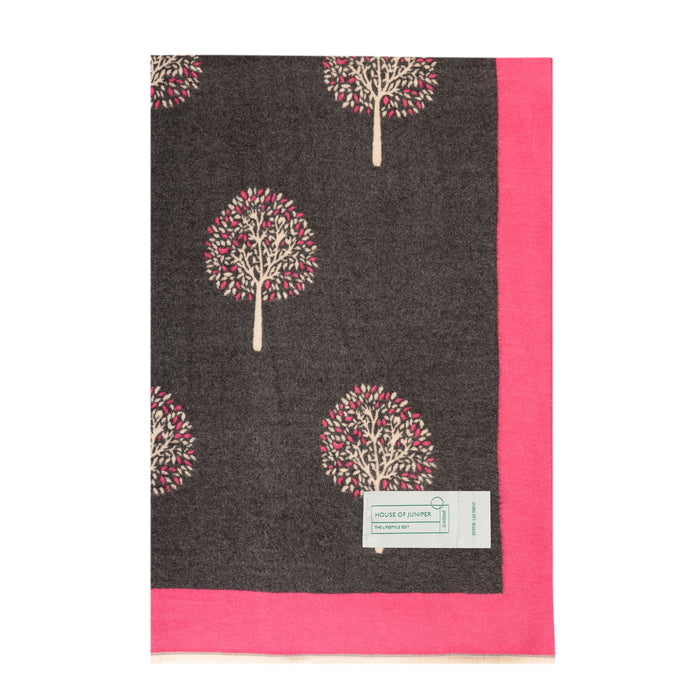 Mini Tree Super Soft Stole Grey/Bright Pink - Heritage Of Scotland - GREY/BRIGHT PINK