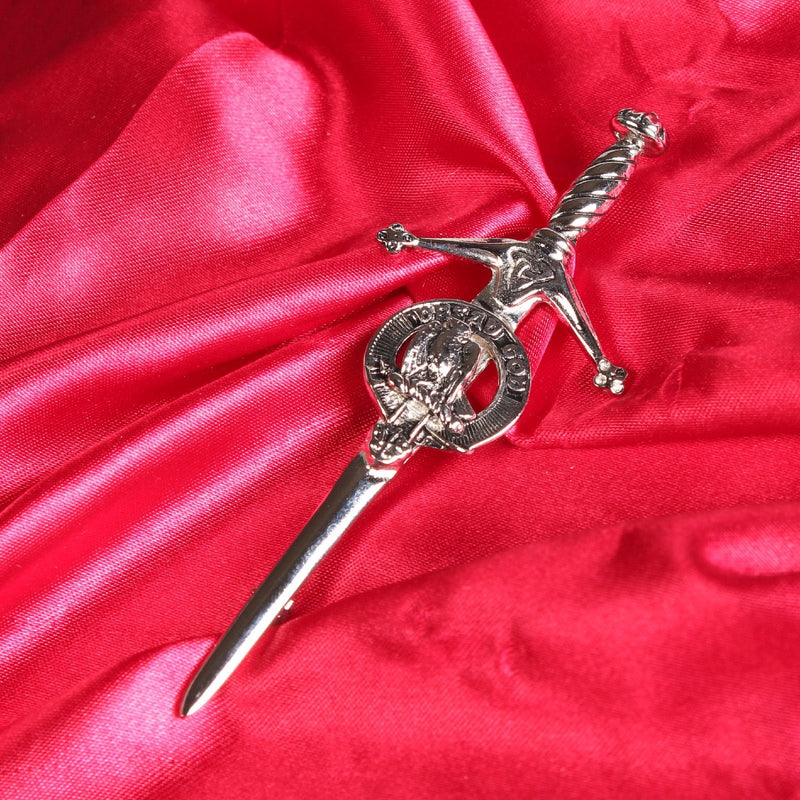 Munro Clan Badge, Kilt Pin, Lapel Pin, Cufflinks, Keyring/Key Fob & Gift Set — Fine Pewter by Art Pewter — Made in Scotland (Shiny Finish) - Heritage Of Scotland - Kilt Pin