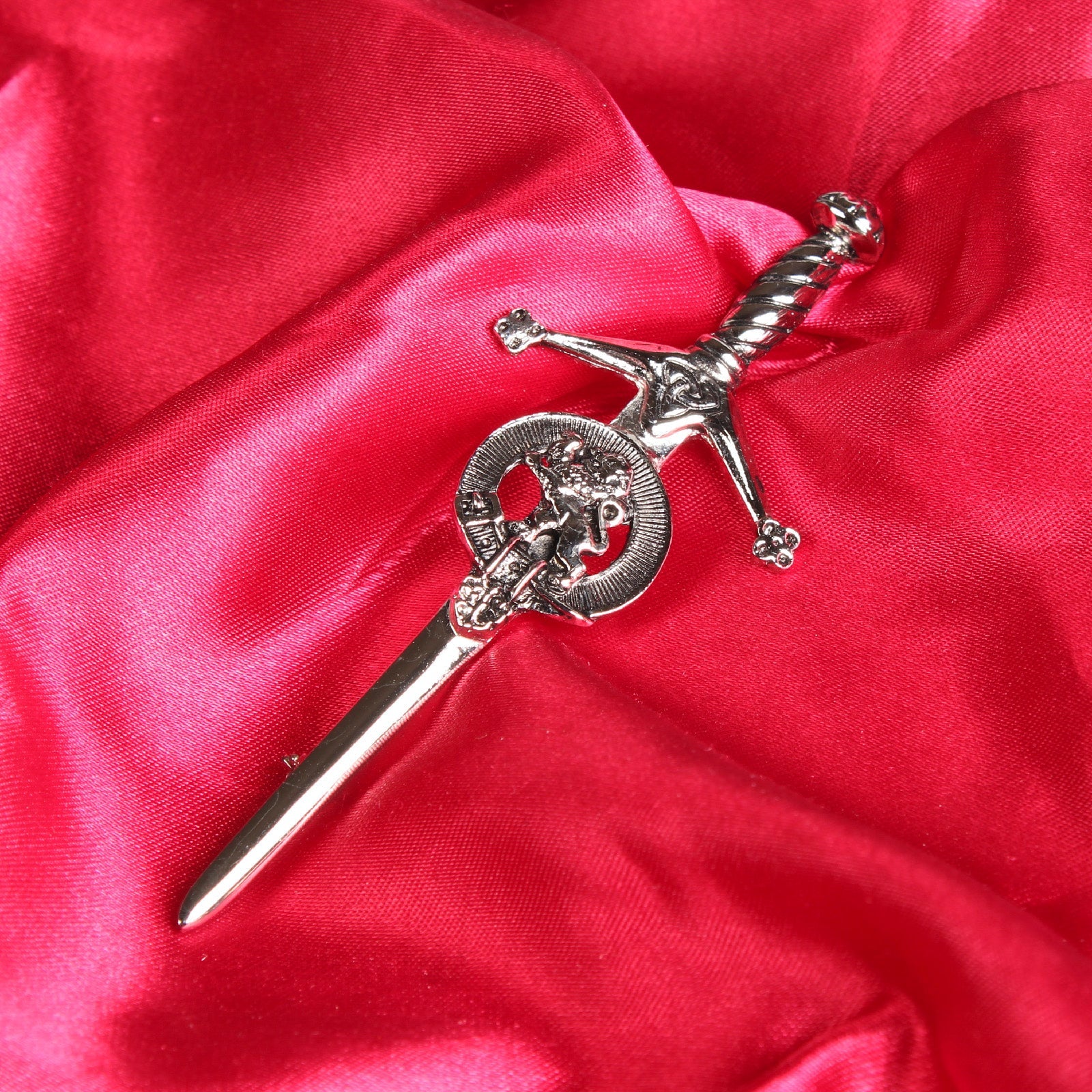 Rampant Lion Clan Badge, Kilt Pin, Lapel Pin, Cufflinks, Keyring/Key Fob & Gift Set — Fine Pewter by Art Pewter — Made in Scotland (Shiny Finish) - Heritage Of Scotland - Kilt Pin