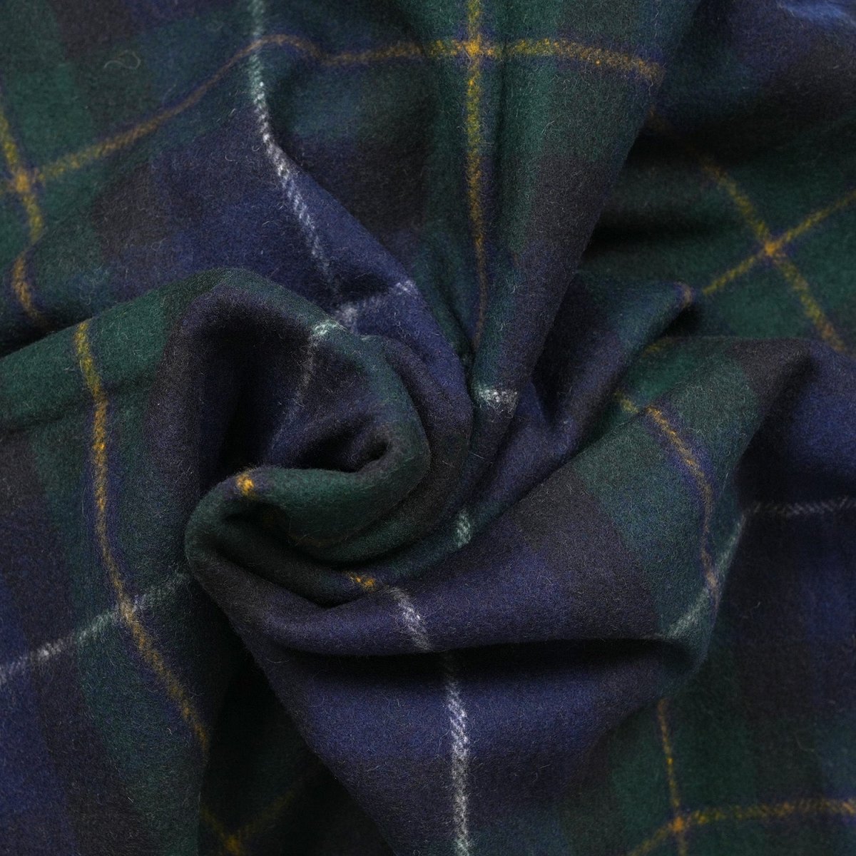Tartan Wool Blend Blanket Throw – Soft Plaid Sofa & Bed Blanket - Macneil Of Barra - Heritage Of Scotland -
