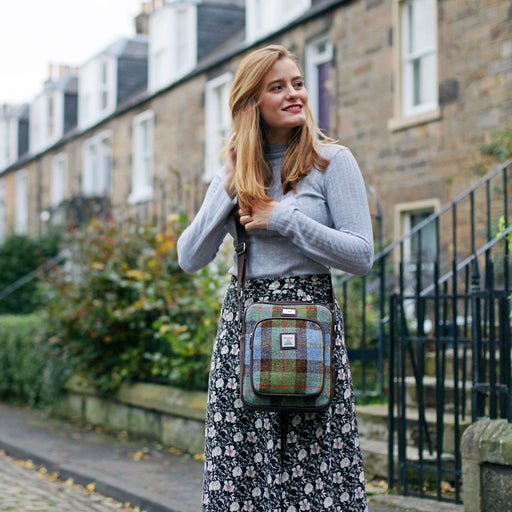 Tay Travel Bag Grey/Black Tartan - Heritage Of Scotland - GREY/BLACK TARTAN