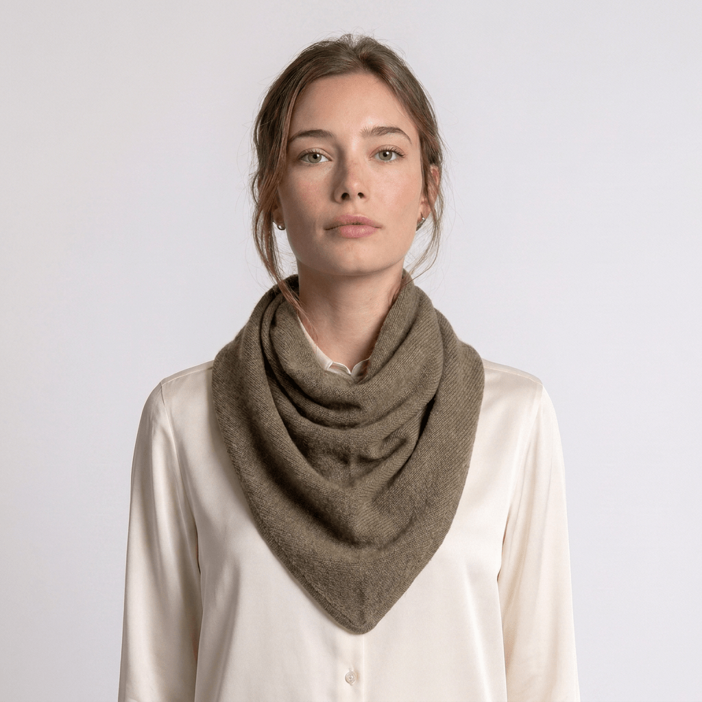 Women’s Luxury Ribbed Cashmere Triangle Scarf - OLIVE - Heritage Of Scotland -