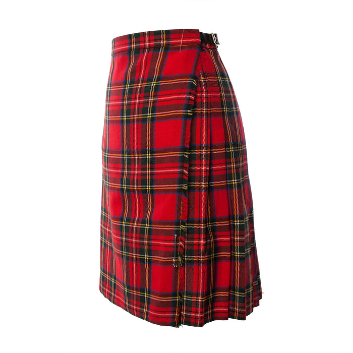 Black Stewart Ladies Knee Length Kilt Skirt 16 Length Tartan Pleated Kilts Black Stewart Ladies Knee Length Kilt Skirt 16 Length Tartan Pleated Kilts