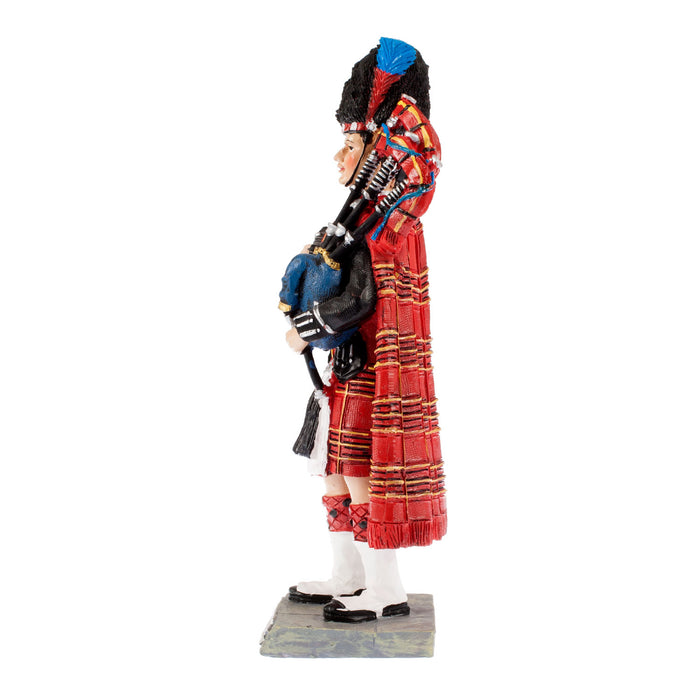 Scot Guard Piper Sculpture