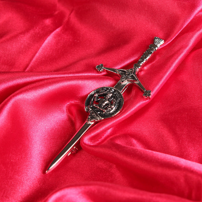 Art Pewter Kilt Pin Livingston - Heritage Of Scotland - LIVINGSTON