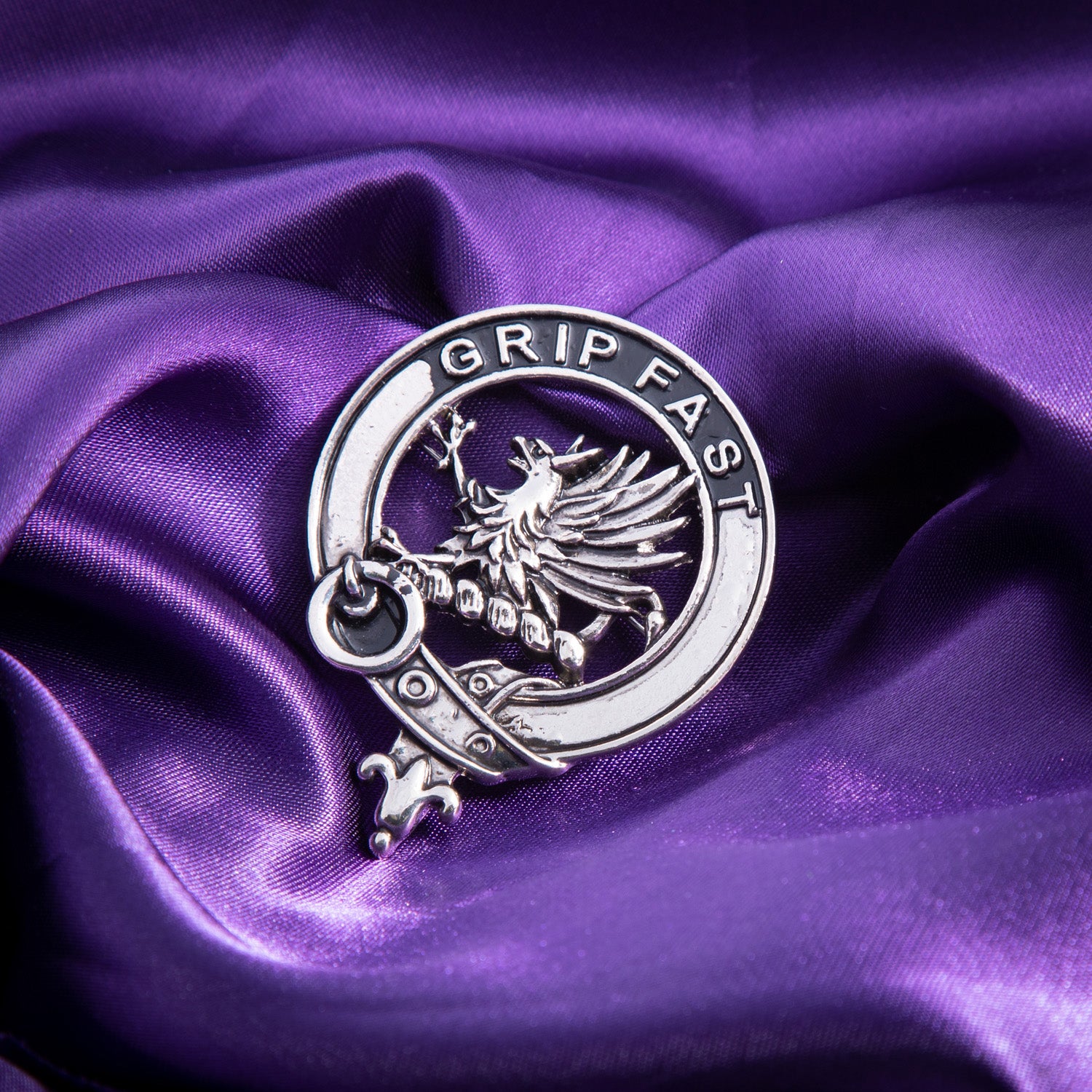 Clan Badge Leslie - Heritage Of Scotland - LESLIE