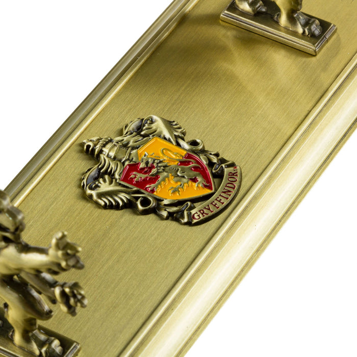 Hp - Gryffindor Wand Stand - Heritage Of Scotland - NA