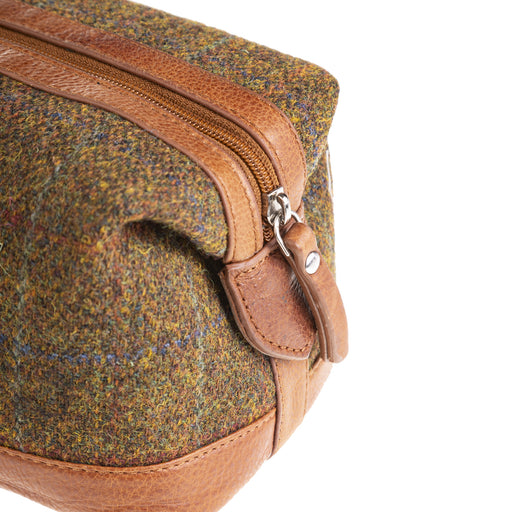 Ht Leather Large Wash Bag Autumn Brown Check / Tan - Heritage Of Scotland - AUTUMN BROWN CHECK / TAN