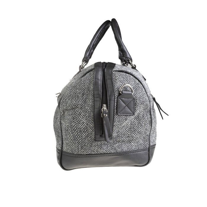 Ht Vegan Leather Weekender Bag Black & White Herringbone / Black - Heritage Of Scotland - BLACK & WHITE HERRINGBONE / BLACK